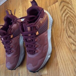 Columbia Women's Maroon Athletic Shoes